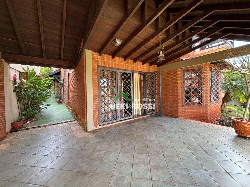 Casa, 6 quartos, 750 m² - Foto 2