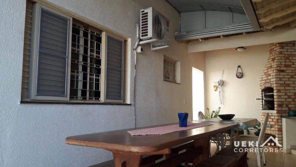 Casa, 4 quartos, 253 m² - Foto 1