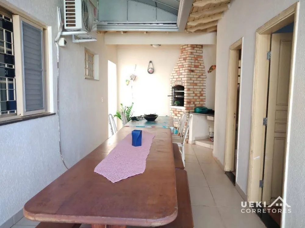 Casa, 4 quartos, 253 m² - Foto 3