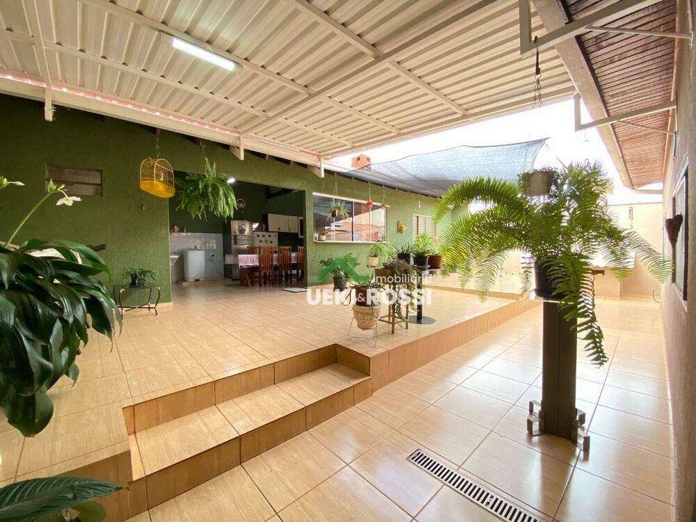 Casa à venda com 3 quartos, 181m² - Foto 9