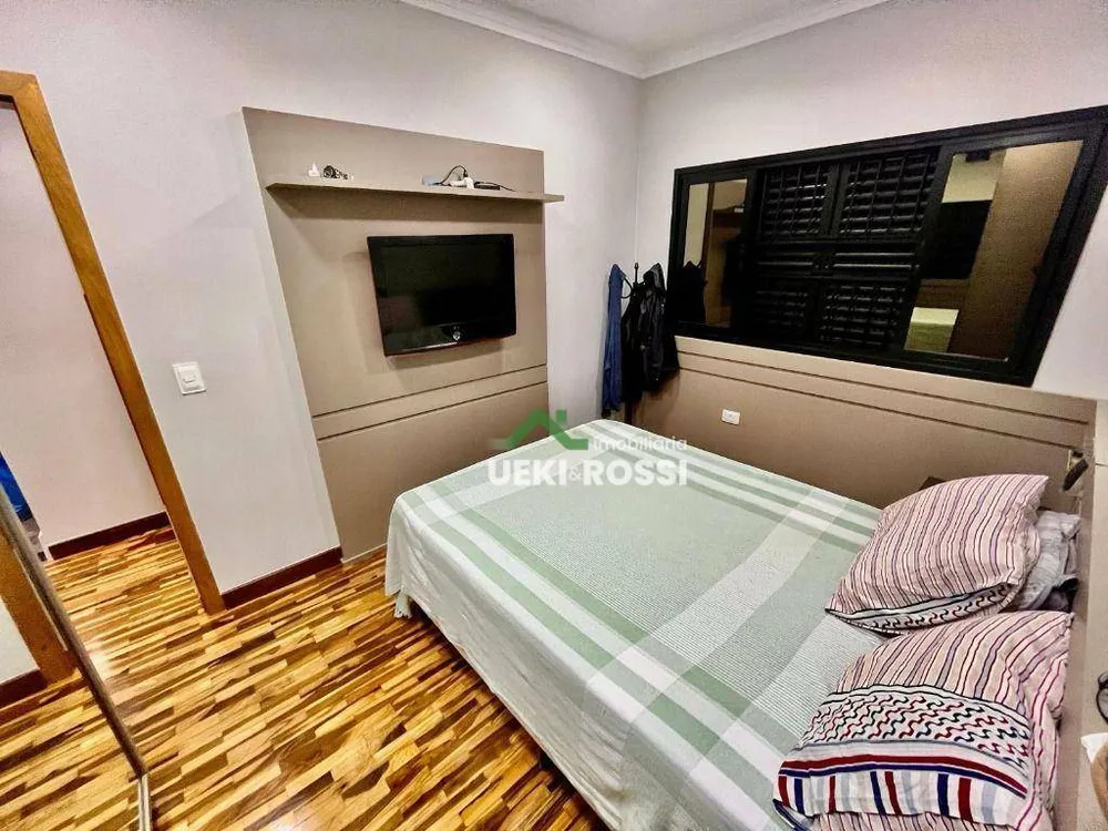 Casa, 3 quartos, 249 m² - Foto 15