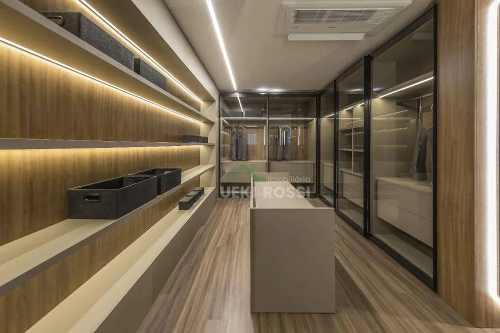 Apartamento, 4 quartos, 256 m² - Foto 1