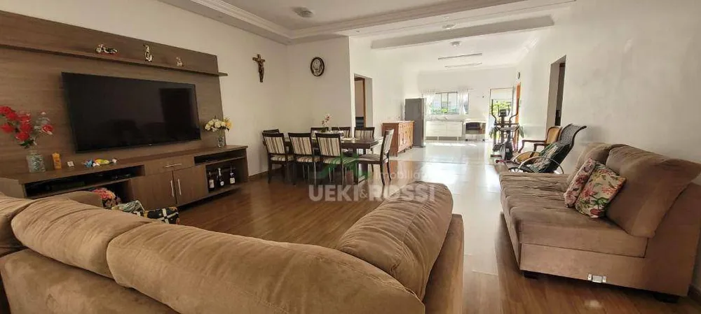 Casa, 3 quartos, 251 m² - Foto 4