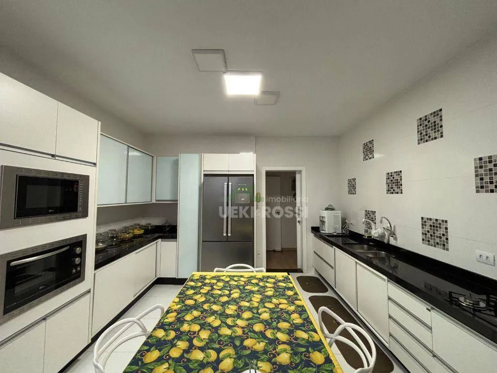 Apartamento, 3 quartos, 185 m² - Foto 1