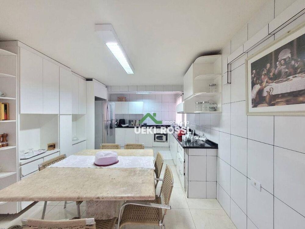 Casa, 4 quartos, 327 m² - Foto 3