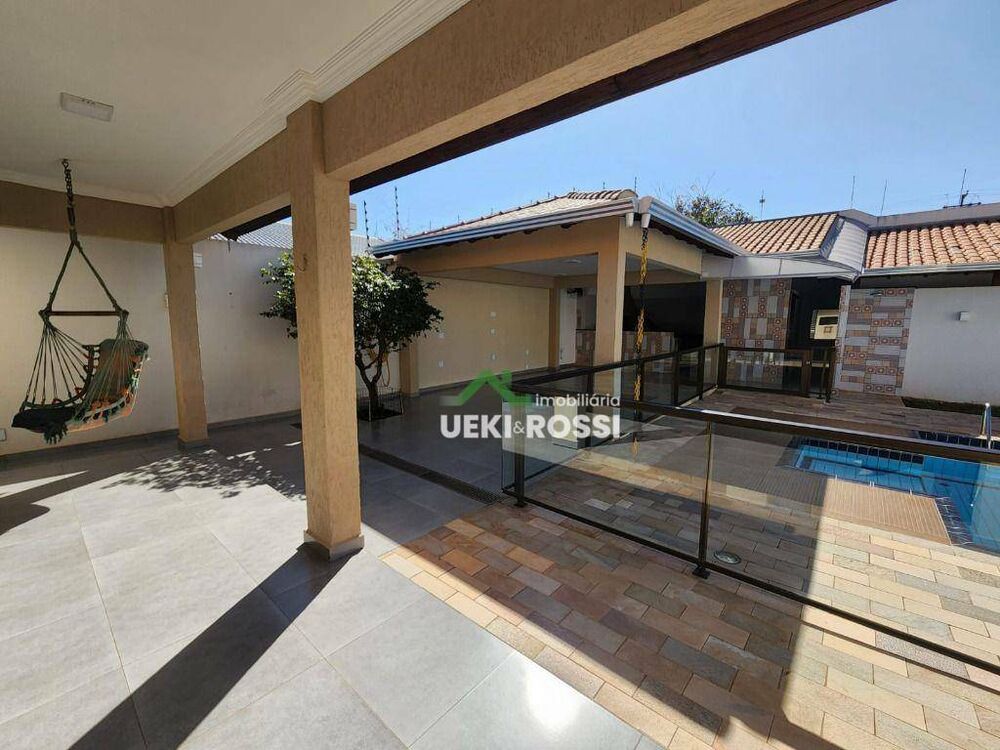 Casa, 3 quartos, 240 m² - Foto 17