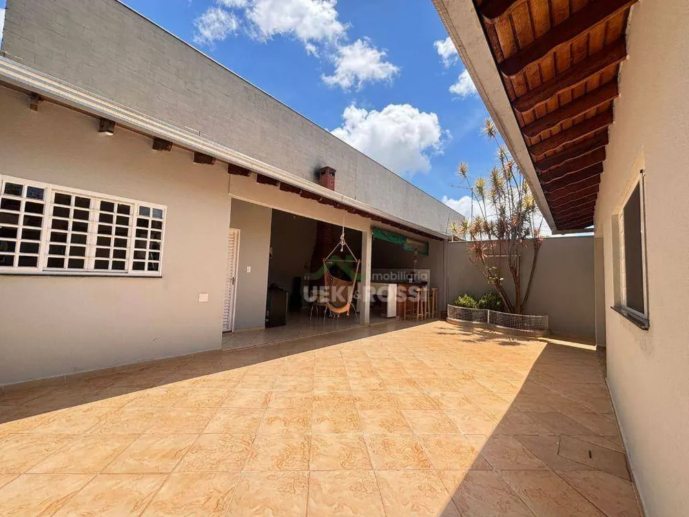 Casa, 4 quartos, 229 m² - Foto 10