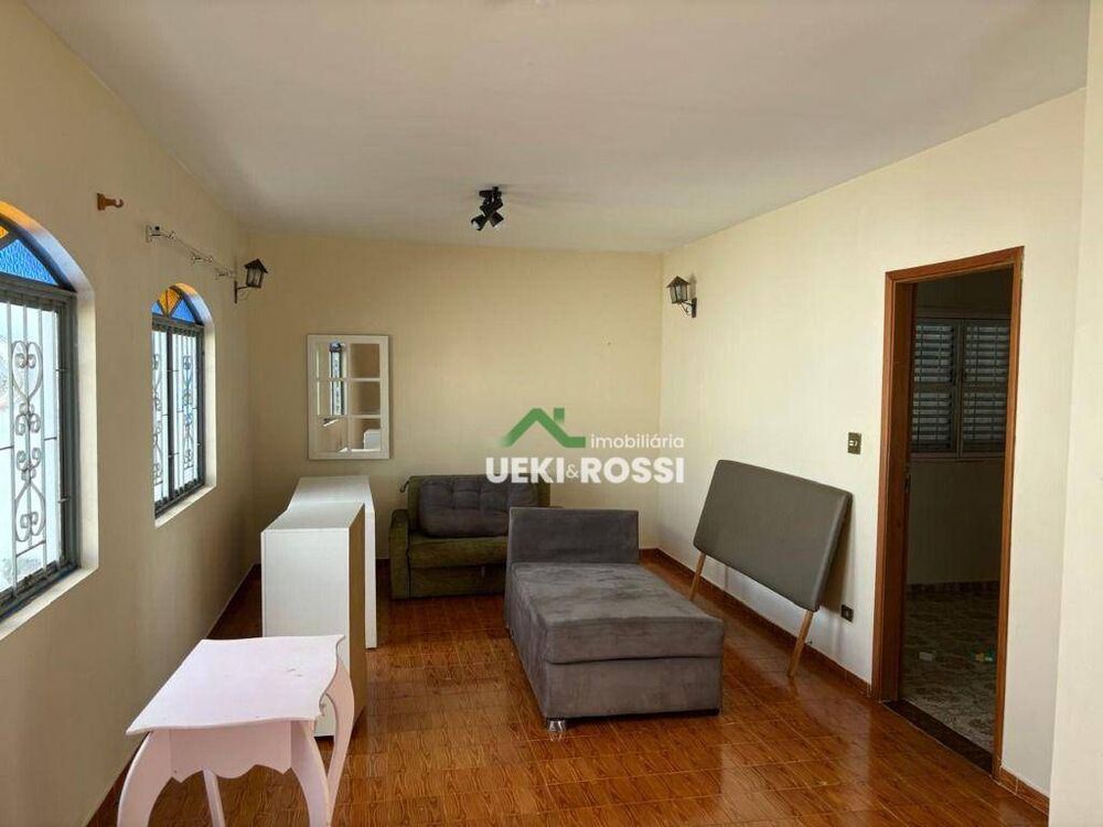 Casa, 3 quartos, 190 m² - Foto 2