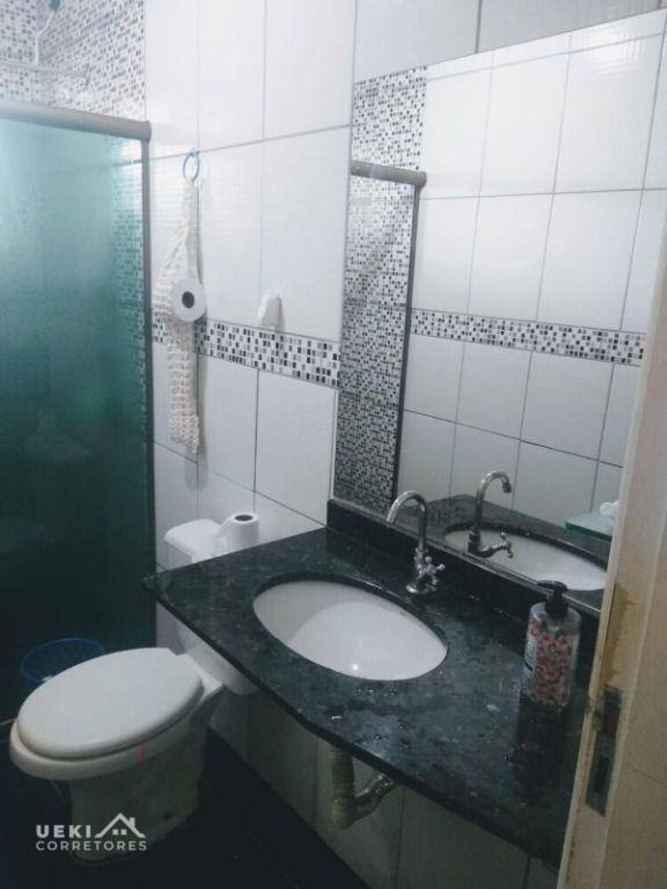 Casa à venda com 5 quartos, 150m² - Foto 2