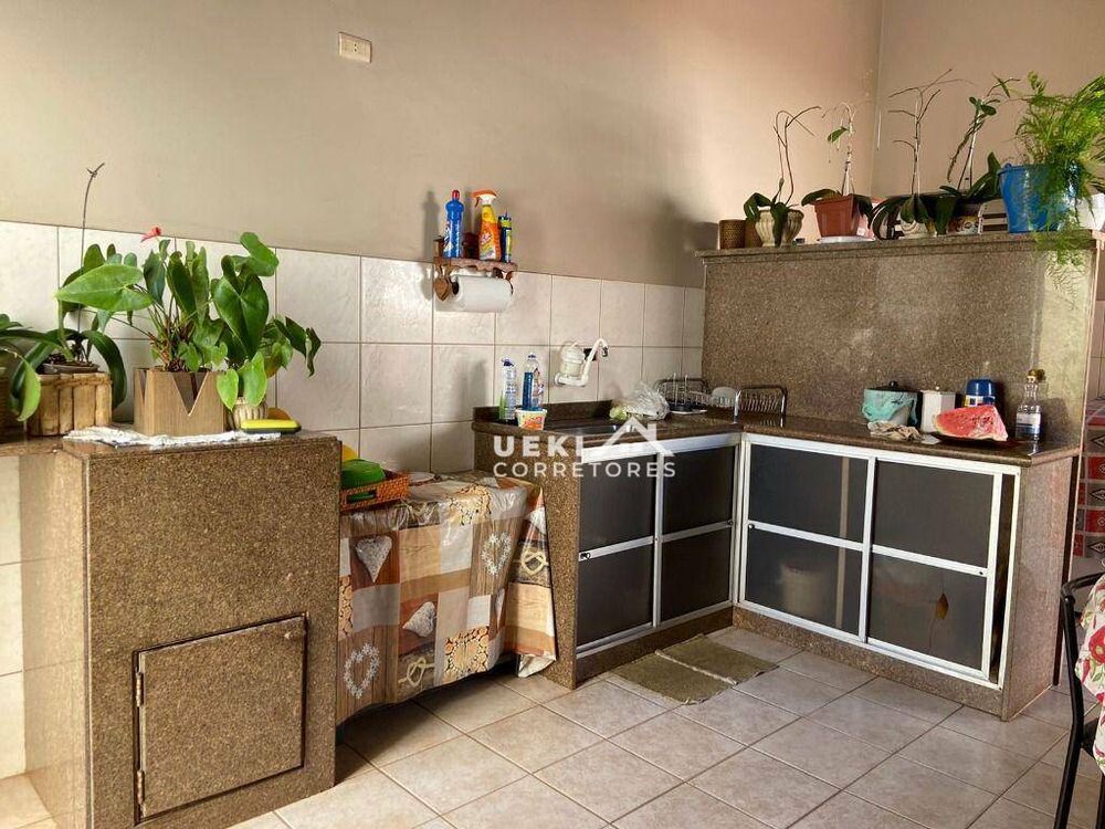 Casa, 5 quartos, 272 m² - Foto 4
