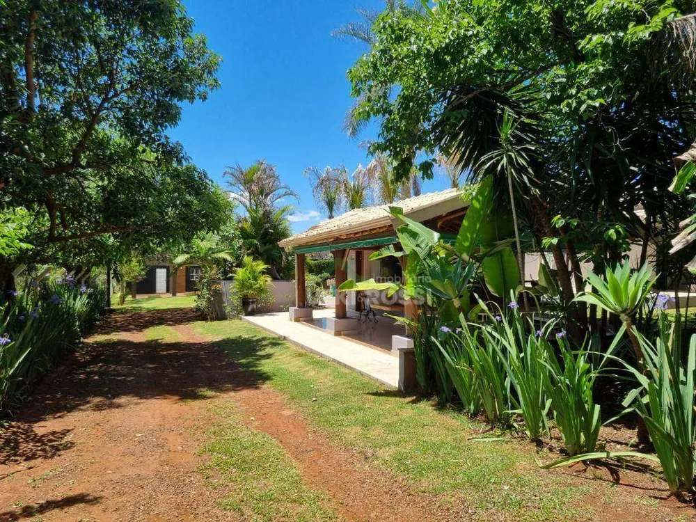 Chácara, 3 quartos, 3040 m² - Foto 11