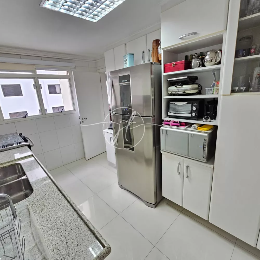 Apartamento, 3 quartos, 198 m² - Foto 2