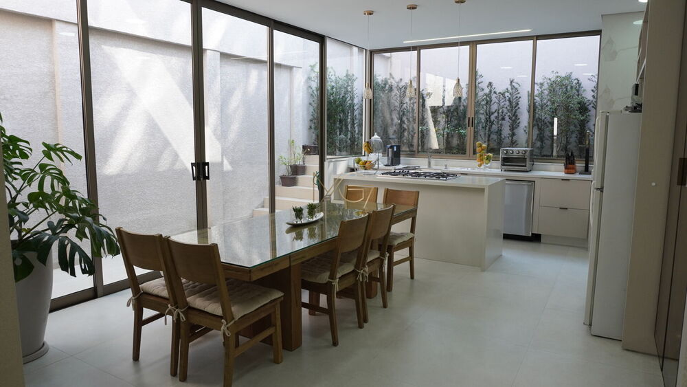 Sobrado, 3 quartos, 205 m² - Foto 1