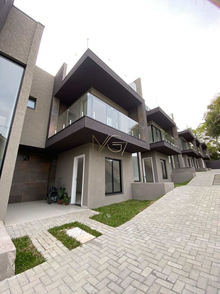 Sobrado à venda com 3 quartos, 115m² - Foto 1
