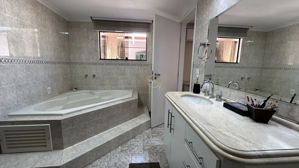 Casa, 4 quartos, 266 m² - Foto 8