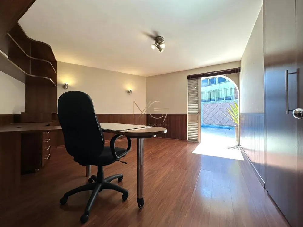 Casa, 3 quartos, 278 m² - Foto 11