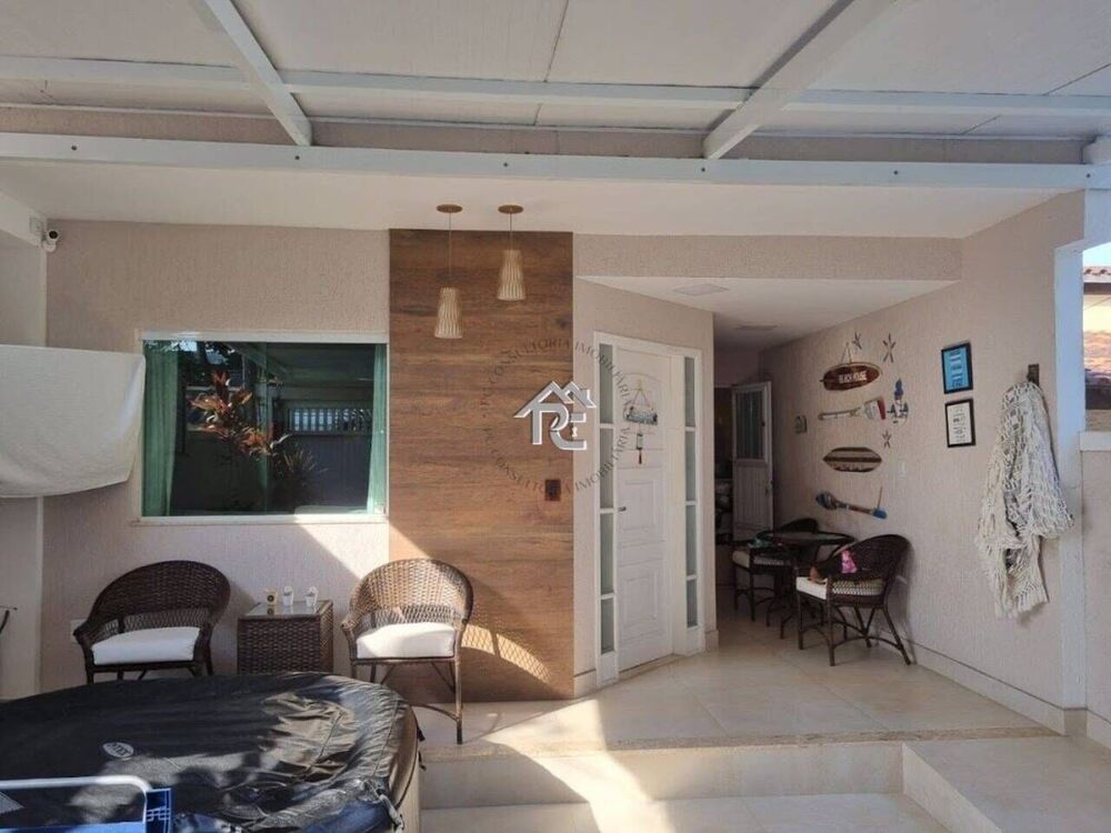 Casa à venda com 3 quartos, 180m² - Foto 2