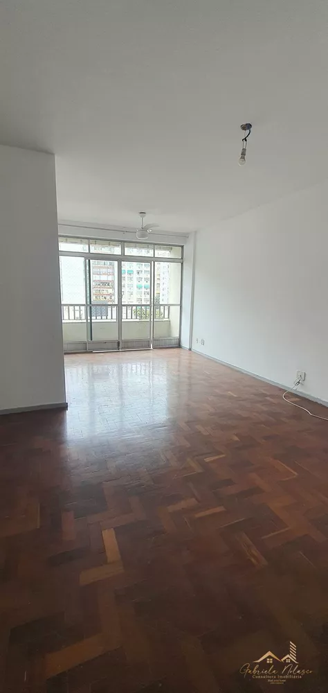 Apartamento à venda com 3 quartos, 110m² - Foto 1