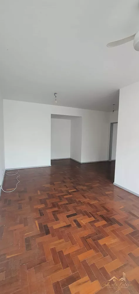 Apartamento à venda com 3 quartos, 110m² - Foto 4