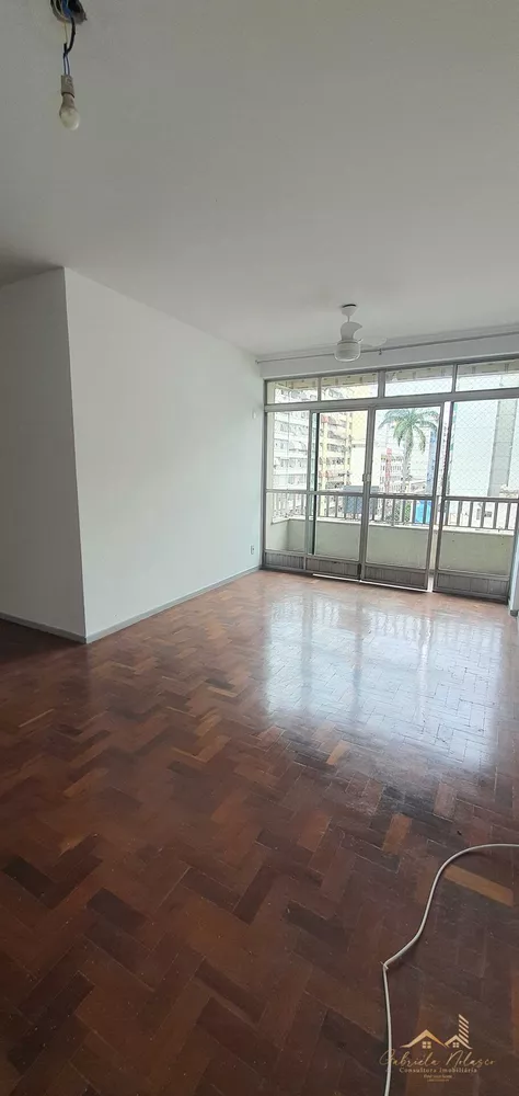 Apartamento à venda com 3 quartos, 110m² - Foto 2