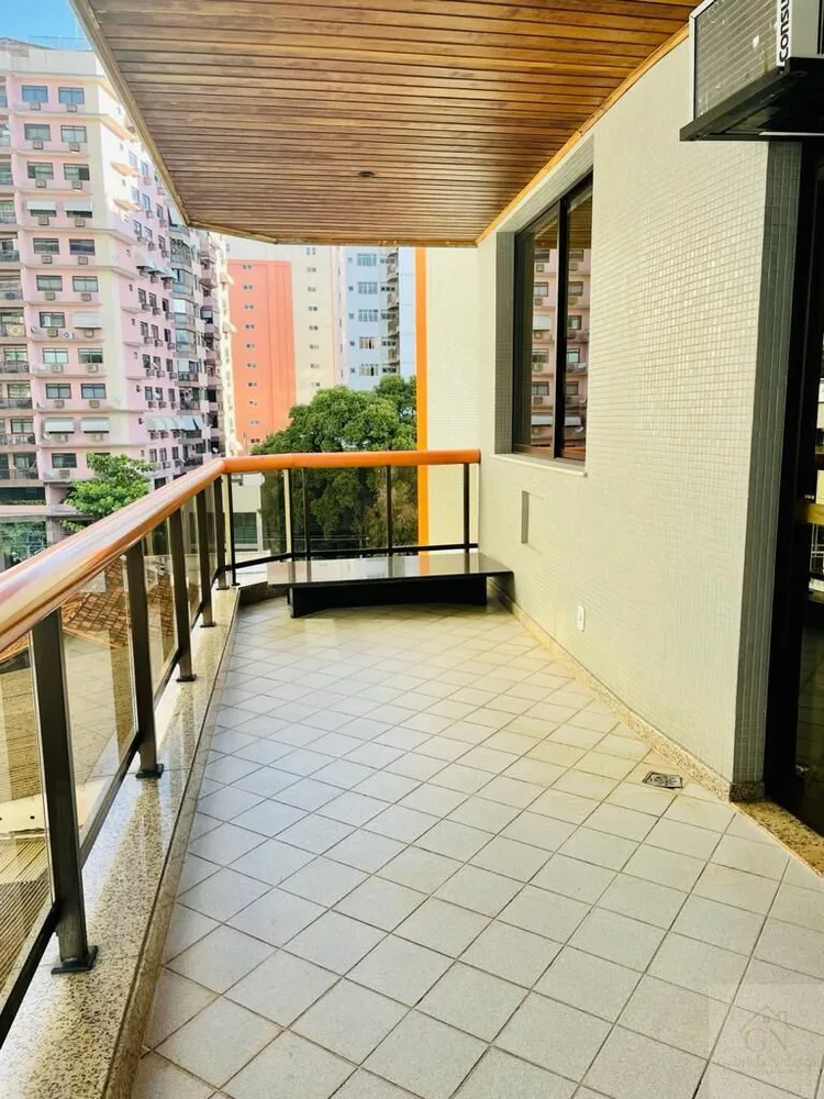 Apartamento, 3 quartos, 125 m² - Foto 2
