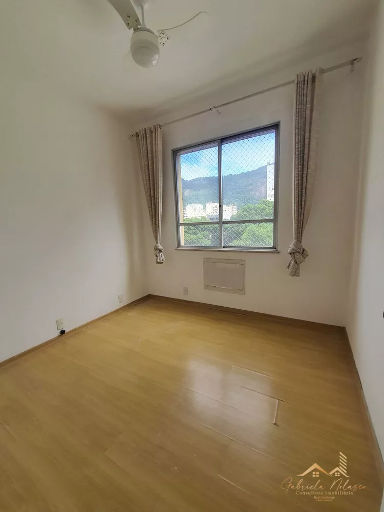 Apartamento à venda com 2 quartos, 70m² - Foto 6