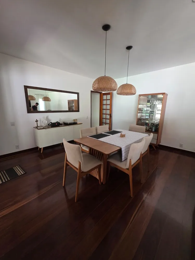 Casa, 4 quartos, 250 m² - Foto 1