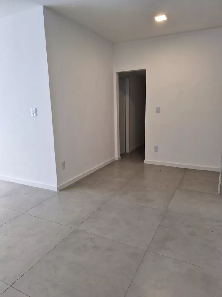 Apartamento, 3 quartos, 120 m² - Foto 2