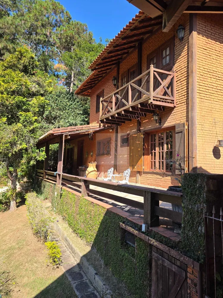 Casa, 4 quartos, 226 m² - Foto 1