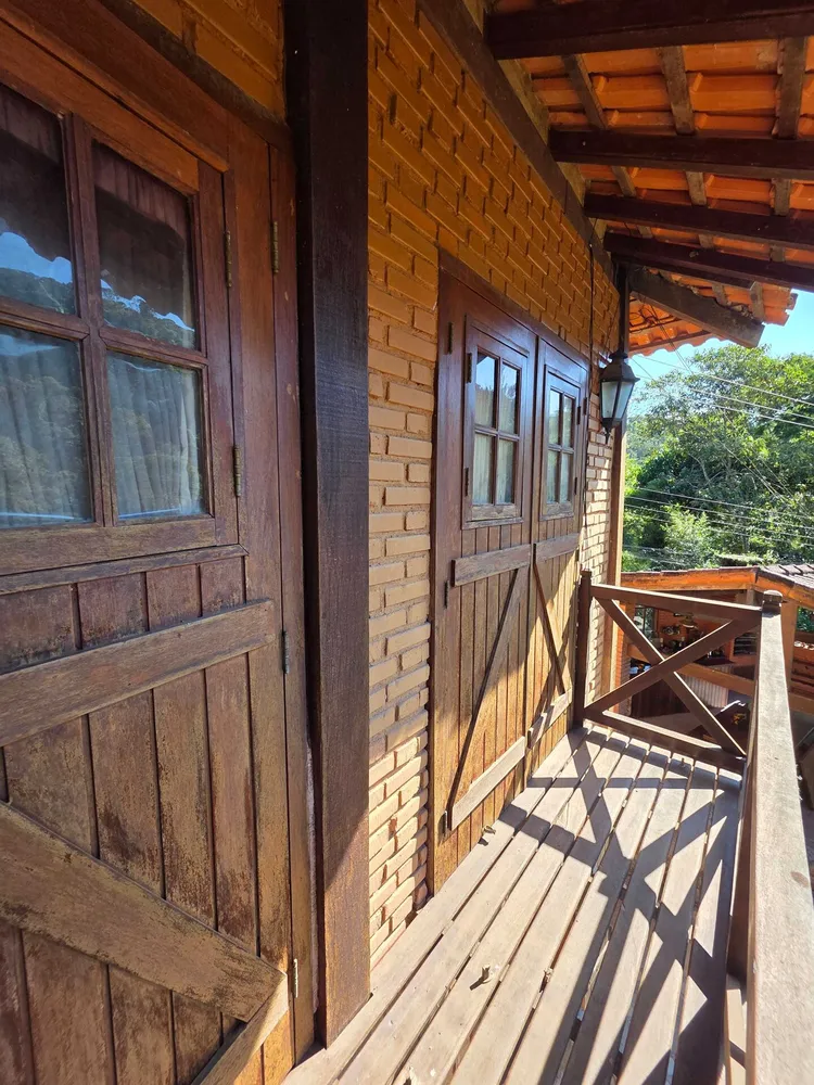 Casa, 4 quartos, 226 m² - Foto 2