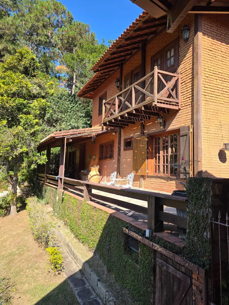 Casa, 4 quartos, 226 m² - Foto 1