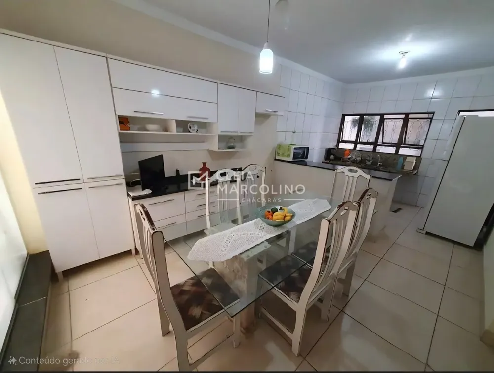 Casa, 3 quartos, 204 m² - Foto 4