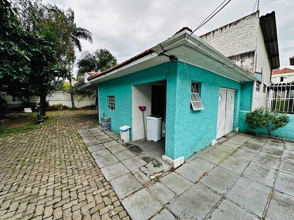 Casa, 4 quartos, 278 m² - Foto 1