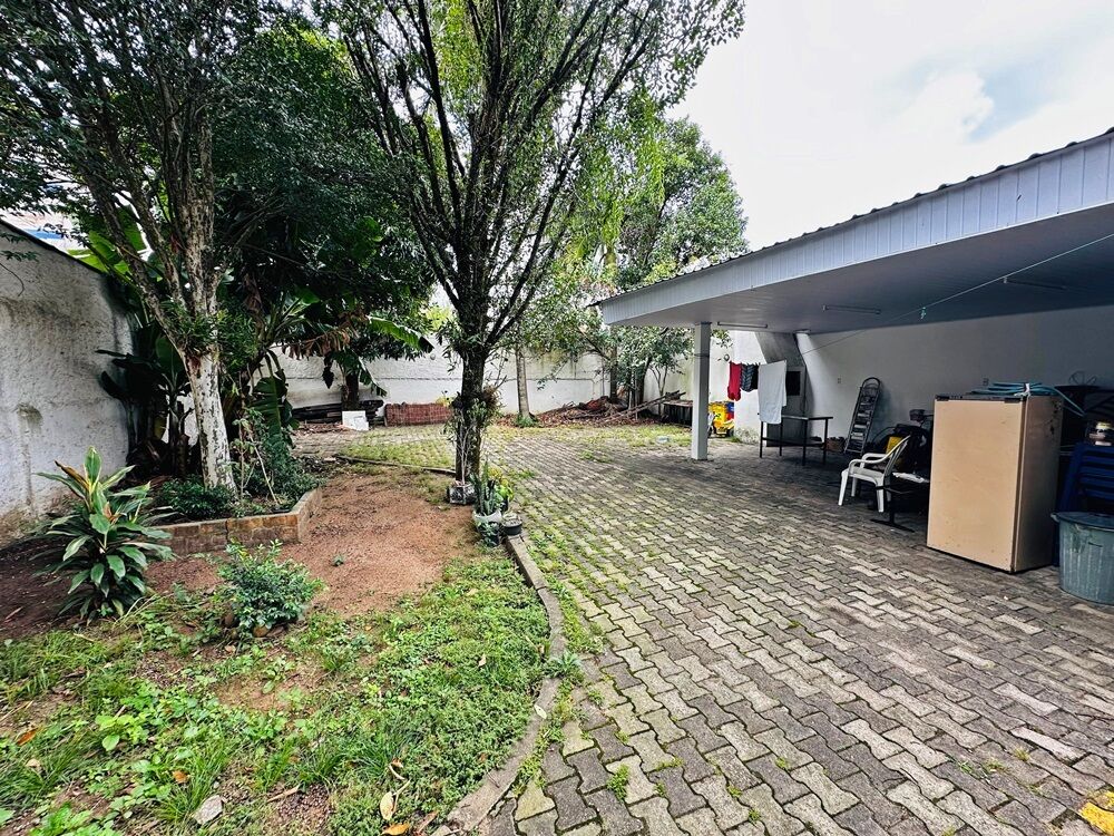 Casa, 4 quartos, 278 m² - Foto 2