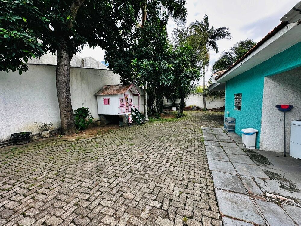 Casa, 4 quartos, 278 m² - Foto 3