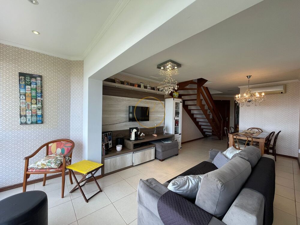 Cobertura, 3 quartos, 219 m² - Foto 1