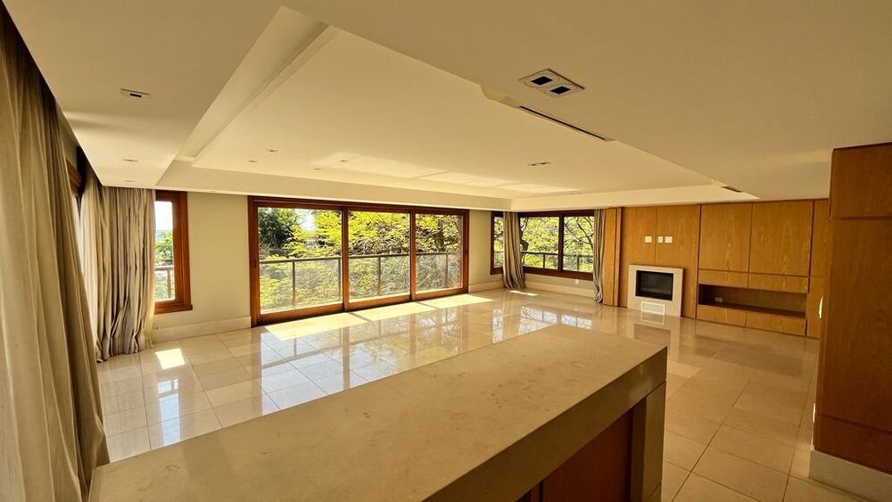 Casa, 3 quartos, 325 m² - Foto 1