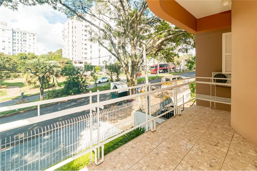 Casa, 3 quartos, 215 m² - Foto 3