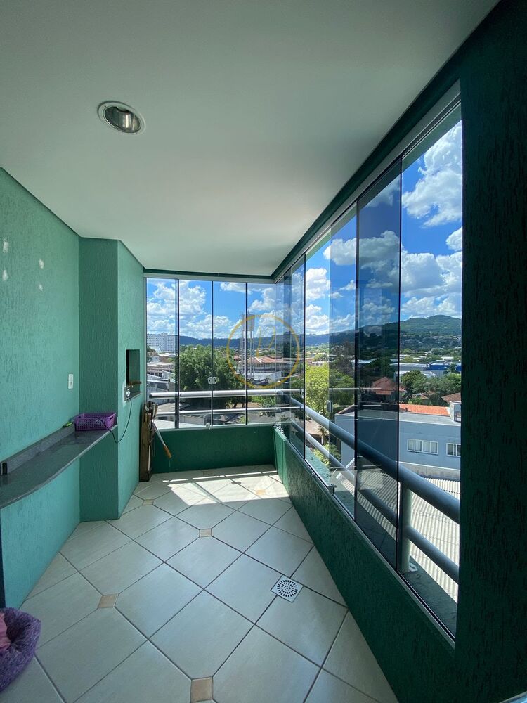 Apartamento, 3 quartos, 140 m² - Foto 1
