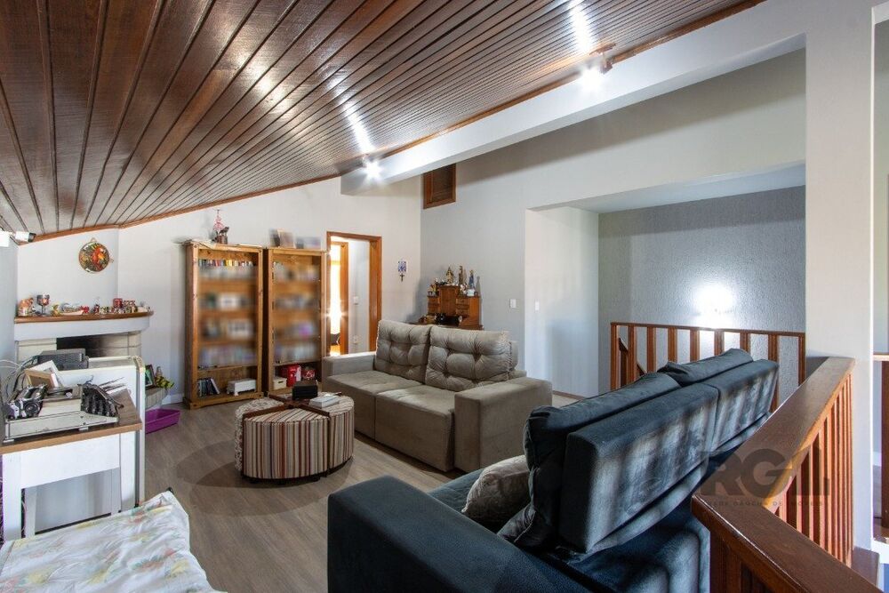 Casa, 4 quartos, 357 m² - Foto 1