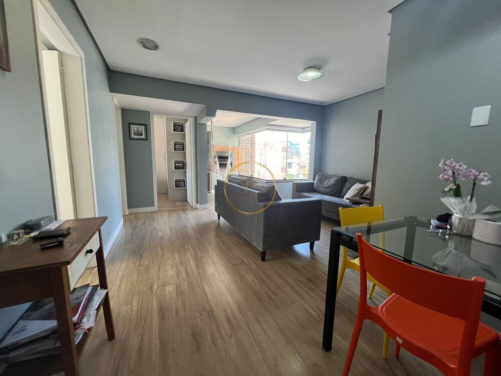Apartamento à venda com 2 quartos, 77m² - Foto 1