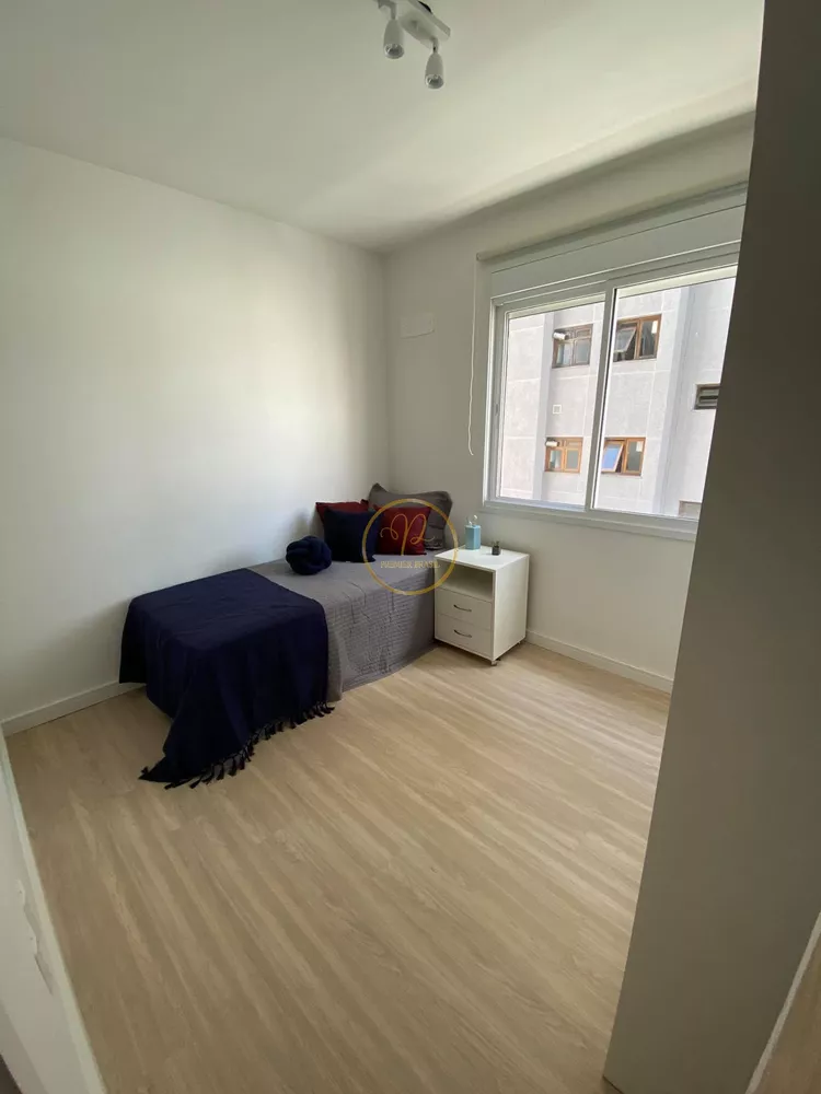 Apartamento à venda com 2 quartos, 66m² - Foto 2