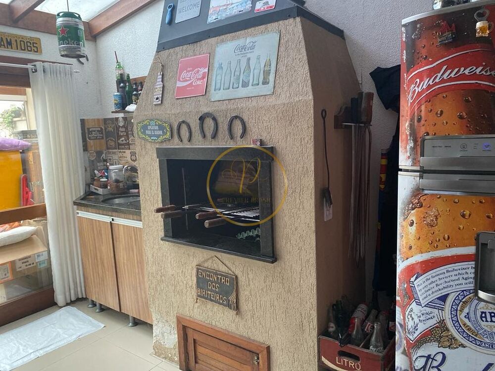 Casa à venda com 4 quartos, 170m² - Foto 3