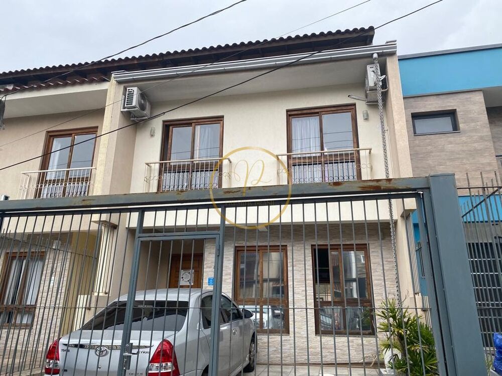 Casa à venda com 4 quartos, 170m² - Foto 1