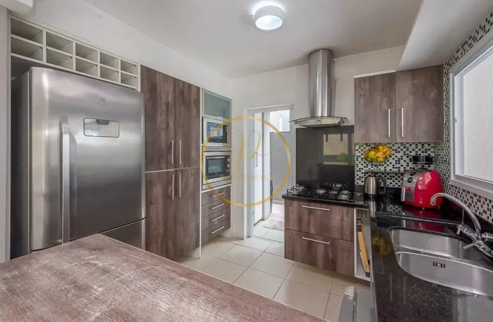 Casa de Condomínio à venda com 5 quartos, 200m² - Foto 8
