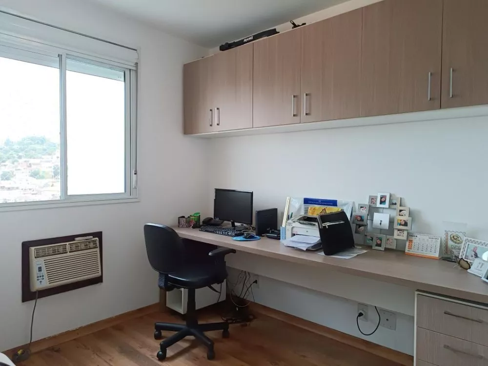 Apartamento à venda com 3 quartos, 84m² - Foto 2