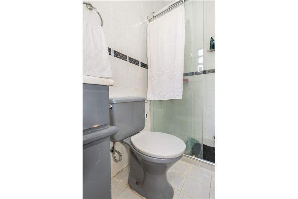 Casa, 4 quartos, 250 m² - Foto 2