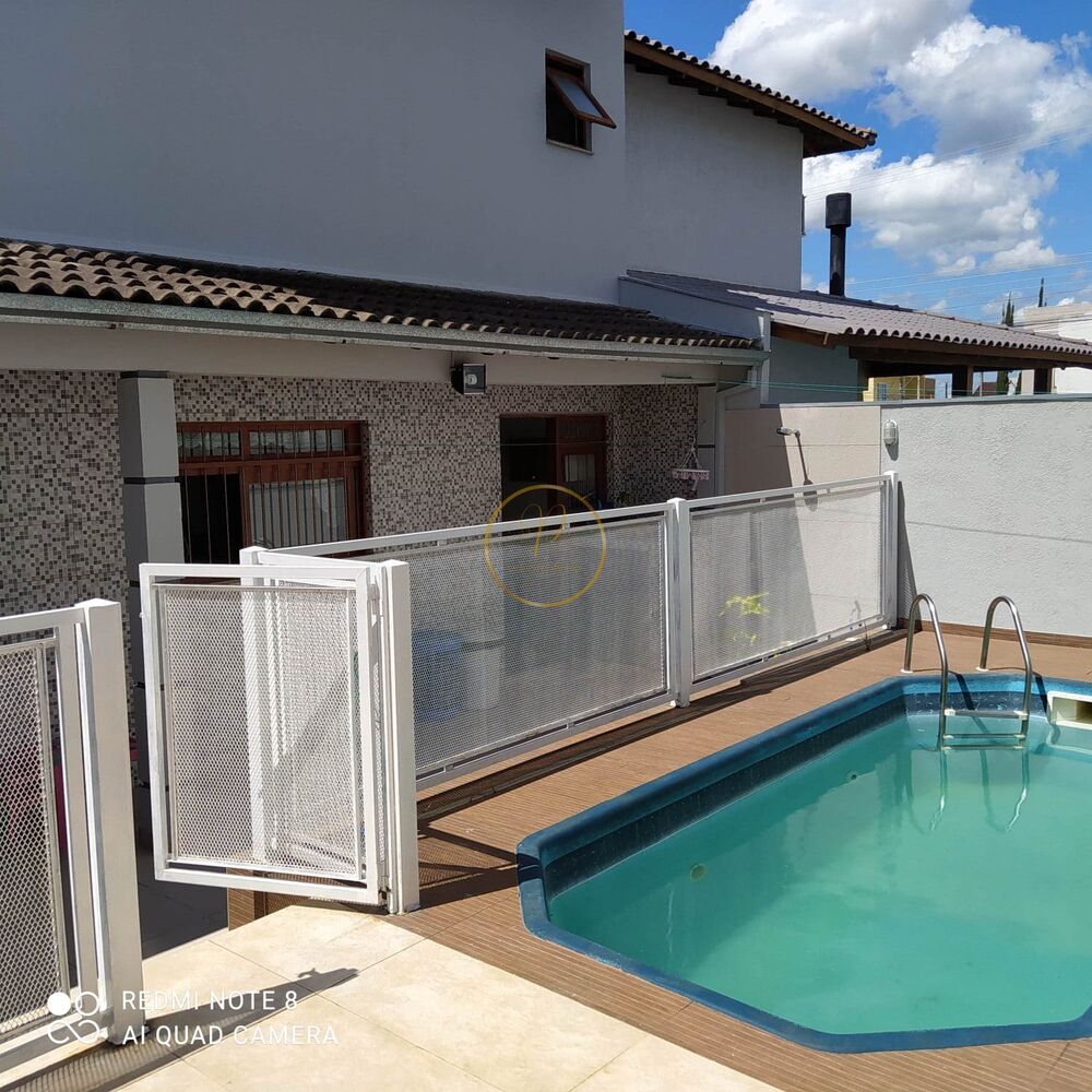 Casa de Condomínio à venda com 4 quartos, 230m² - Foto 5