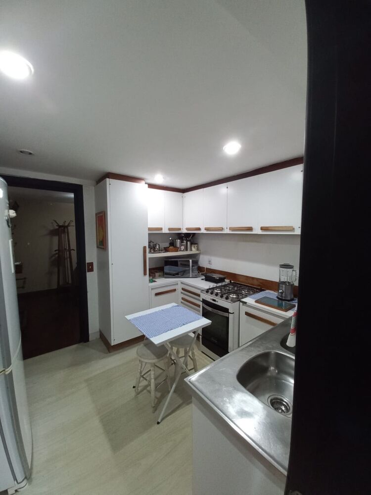 Apartamento à venda com 3 quartos, 138m² - Foto 9