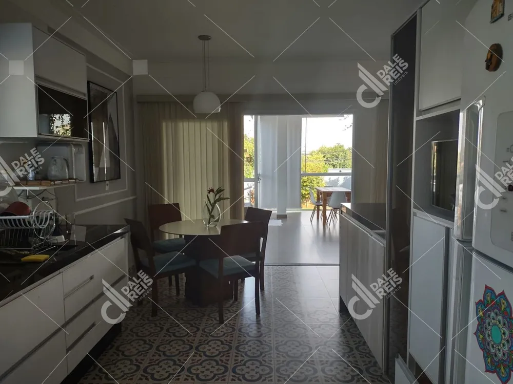Casa, 3 quartos, 320 m² - Foto 13